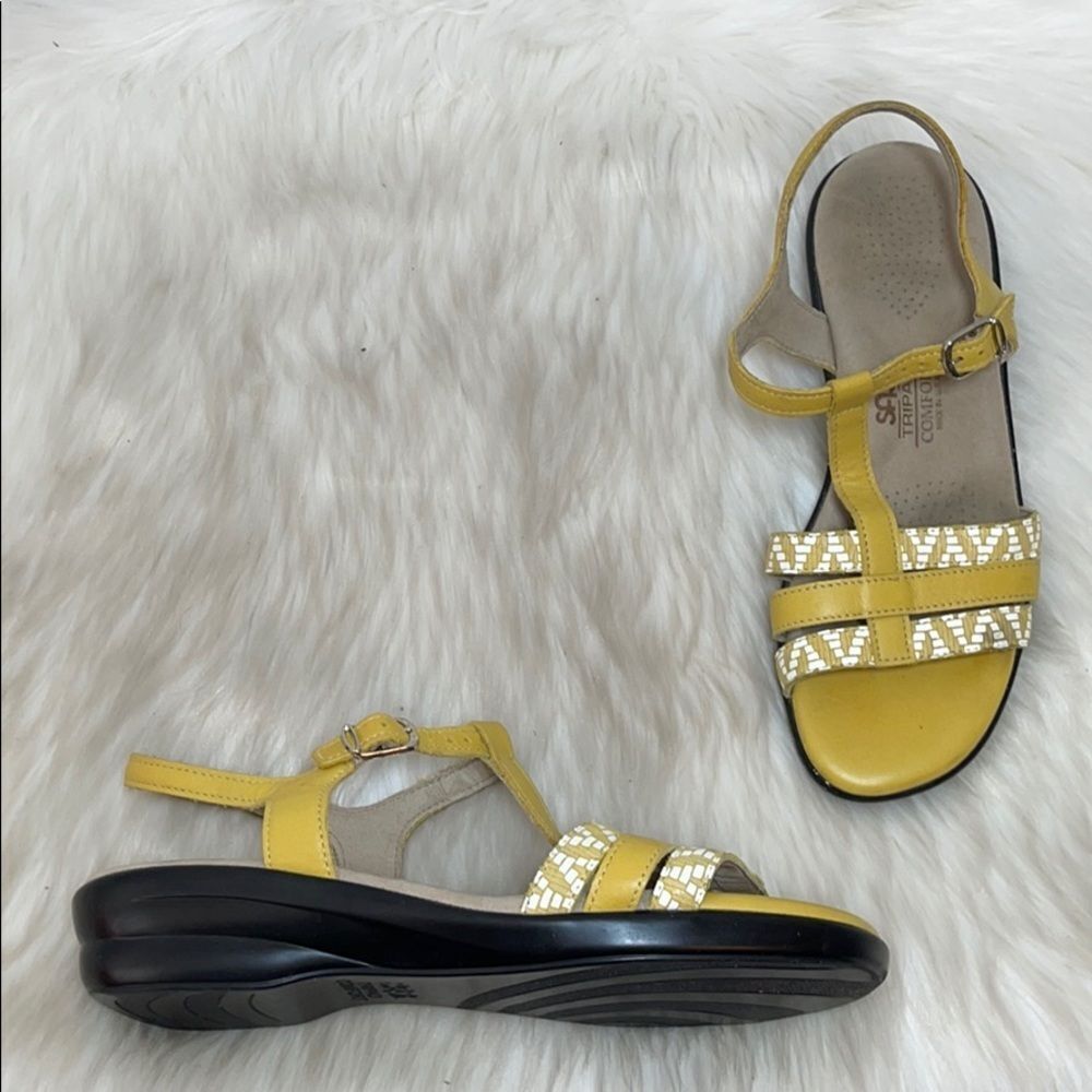 SAS‎ Capri Yellow And White T-Strap Sandals…